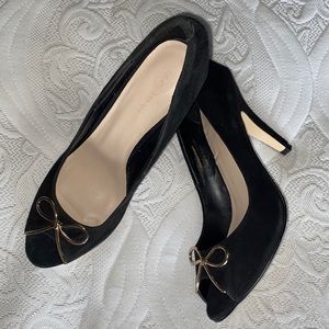 Black suede peep toe